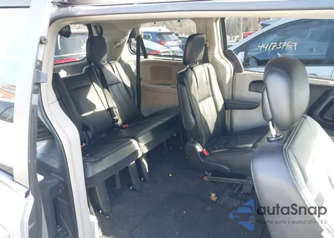 2016 Chrysler Town & Country Touring z USA, uszkodzony, nr VIN 2C4RC1BG8GR222820